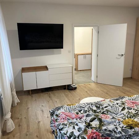 Pritluky Horni Apartment Břeclav Exterior foto