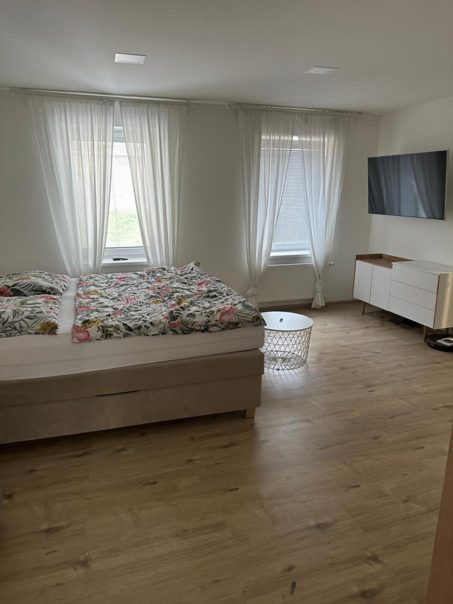 Pritluky Horni Apartment Břeclav Exterior foto